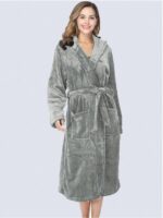 1pc Simple Solid Color Women's Thickened Flannel Hooded Robe For Autumn/Winter Home Use