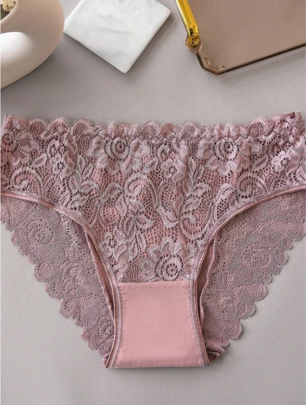 Women Sexy Lace Patchwork Shell Trim Triangle Panty